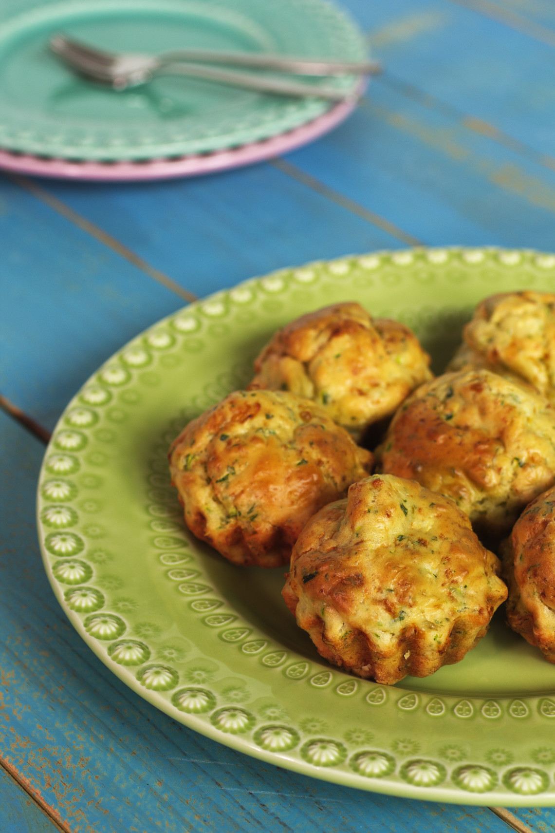 QUEQUES DE CURGETE E QUEIJO